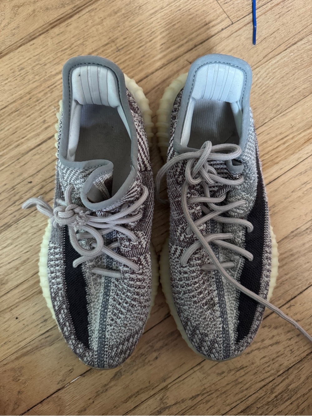 Adidas Yeezy Boost 350 V2, authentic 2020, men’s 7, women’s 8